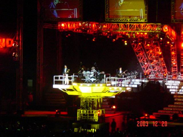 2003122111594875394.jpg