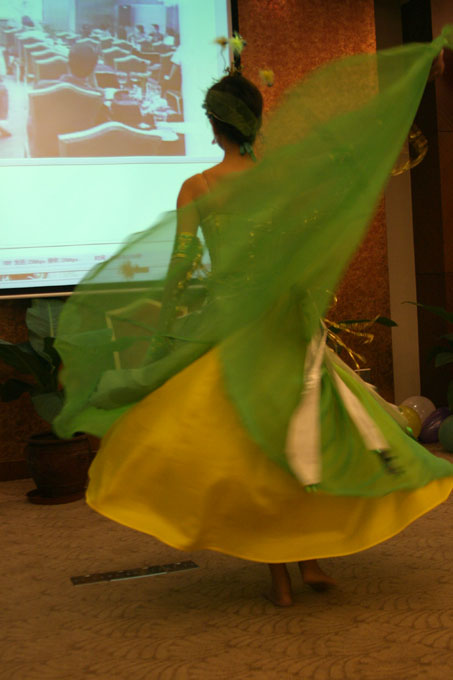 20041121214825483.jpg