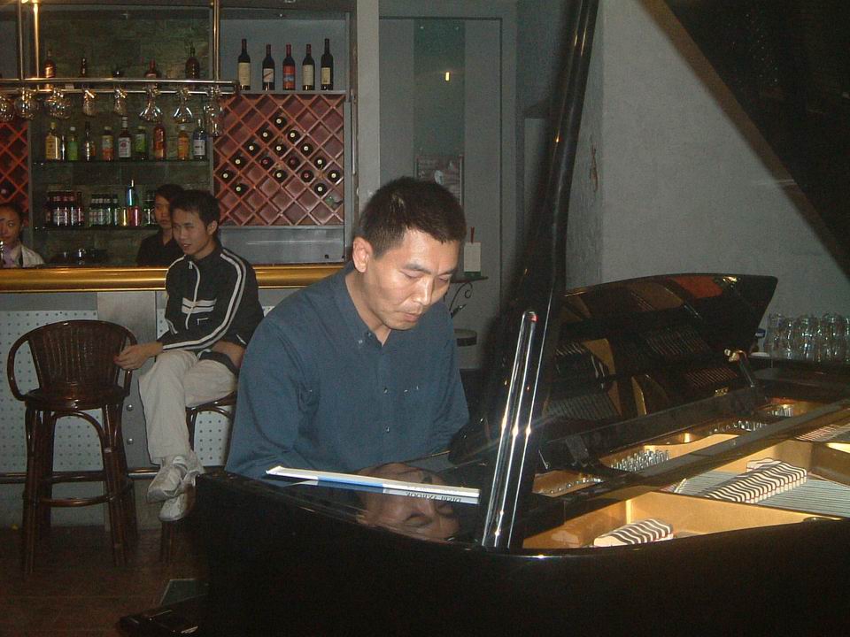 20041192271930667.jpg